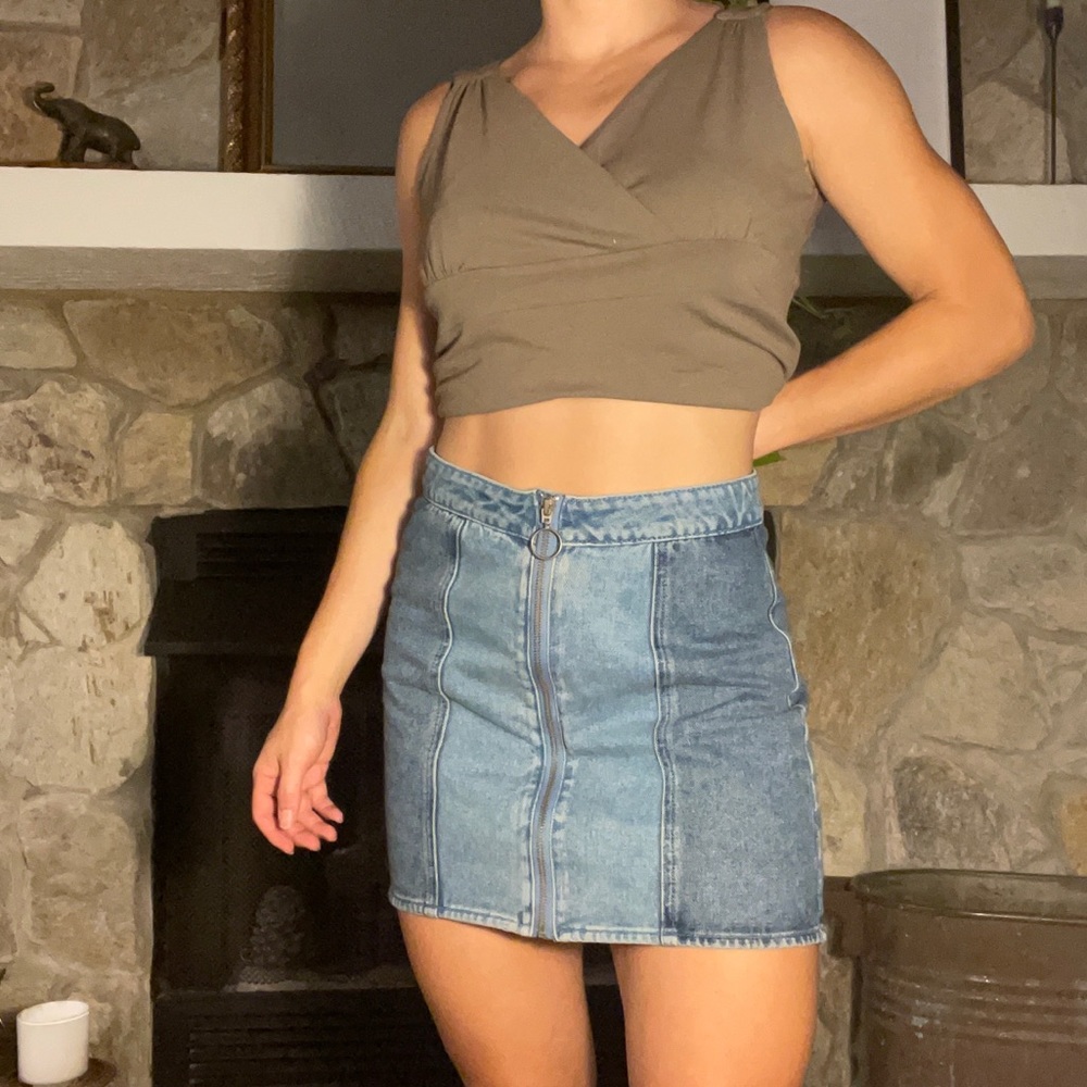 Pacsun two-toned denim mini skirt with zipper detail
